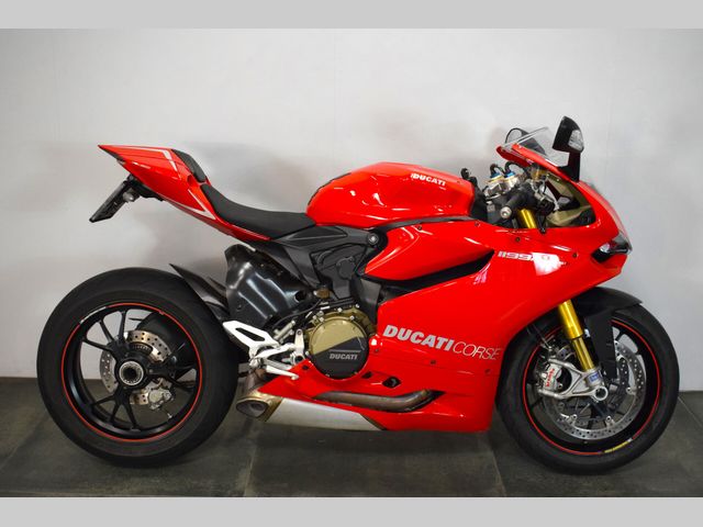 ducati - 1199-panigale-s