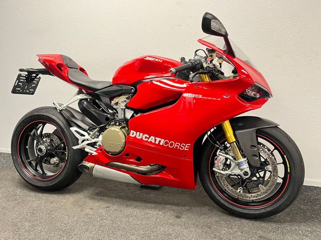 ducati - 1199-panigale-s