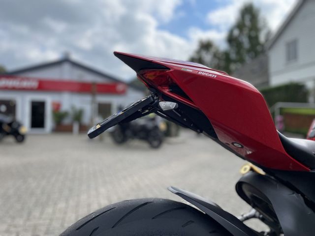 ducati - 1199-panigale-s