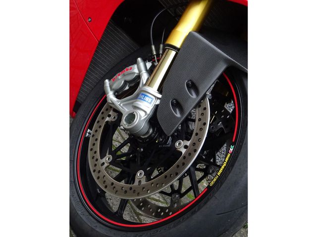 ducati - 1199-panigale-s