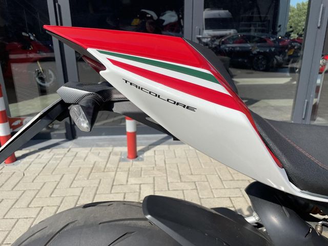 ducati - 1199-panigale-s-tricolore