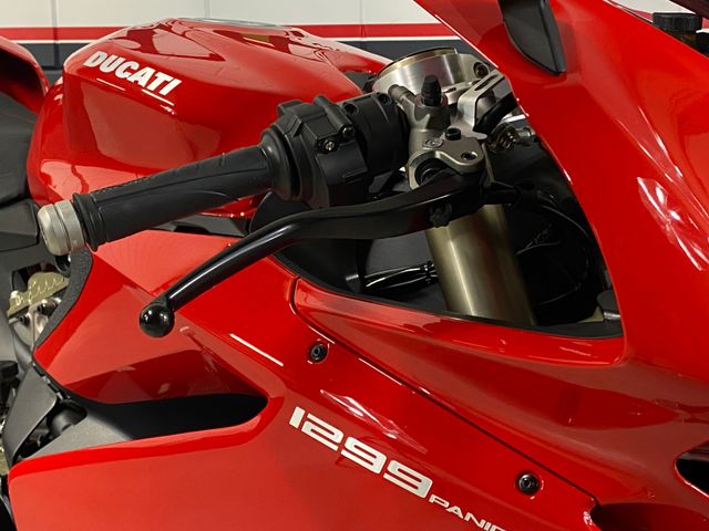 ducati - 1299-panigale