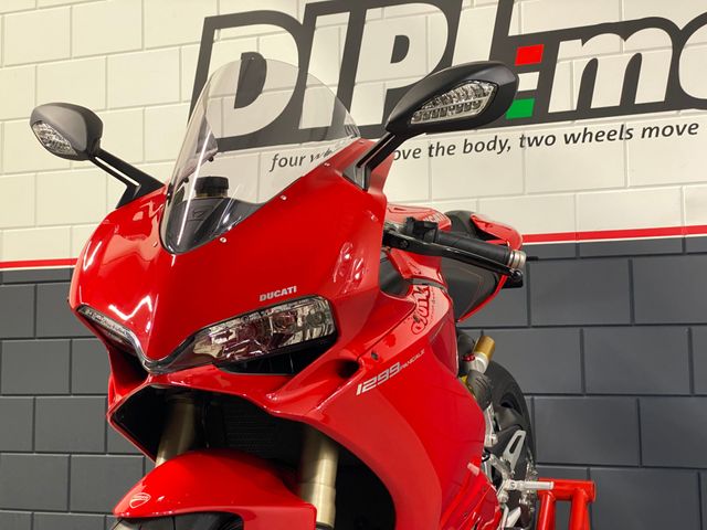 ducati - 1299-panigale