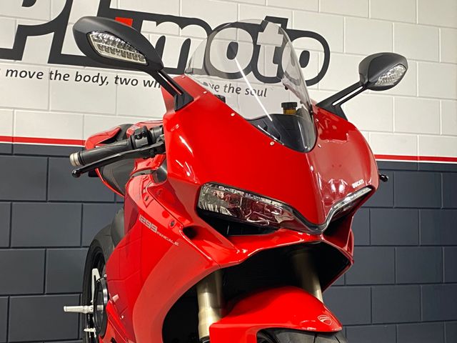 ducati - 1299-panigale