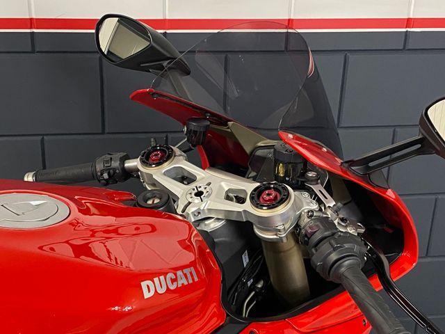 ducati - 1299-panigale