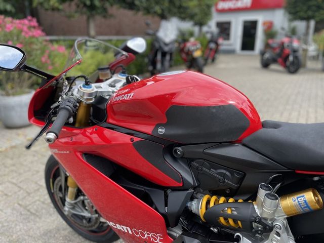 ducati - 1299-panigale-s