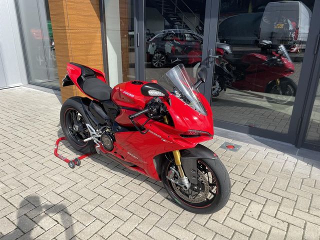 ducati - 1299-panigale-s