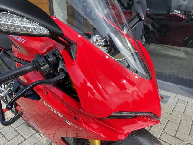 ducati - 1299-panigale-s