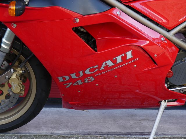 ducati - 748