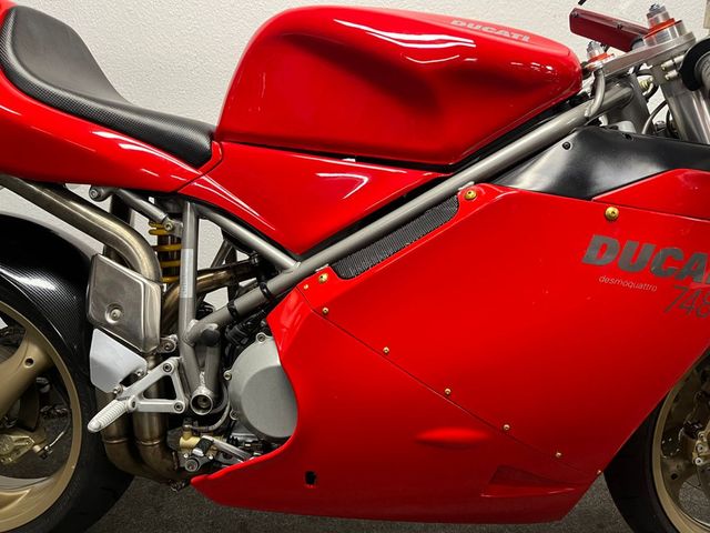 ducati - 748