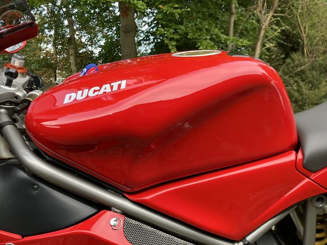 ducati - 748-s