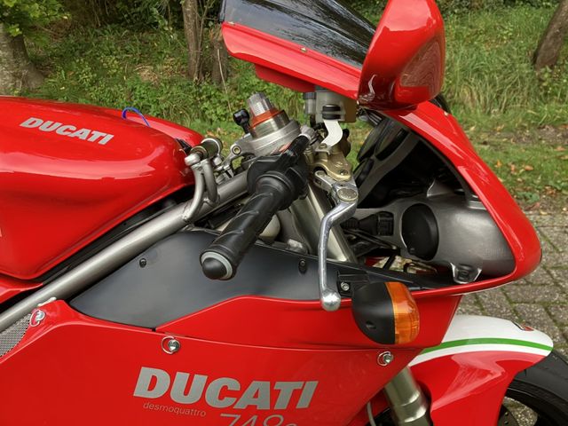 ducati - 748-s