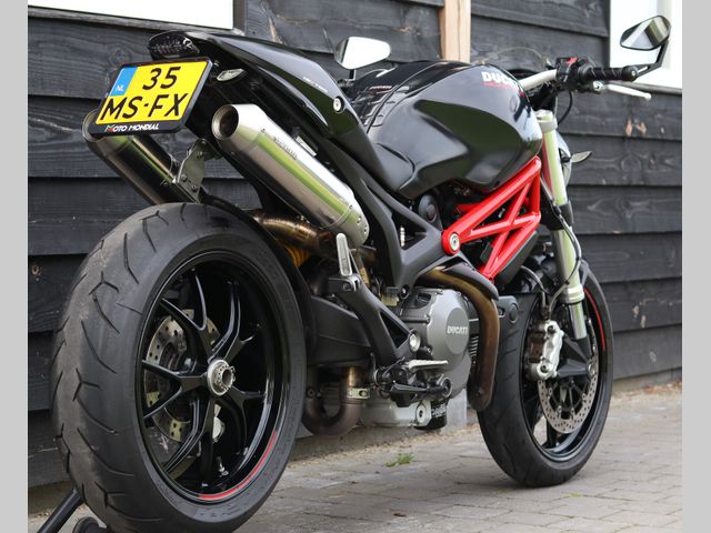 ducati - 796-monster