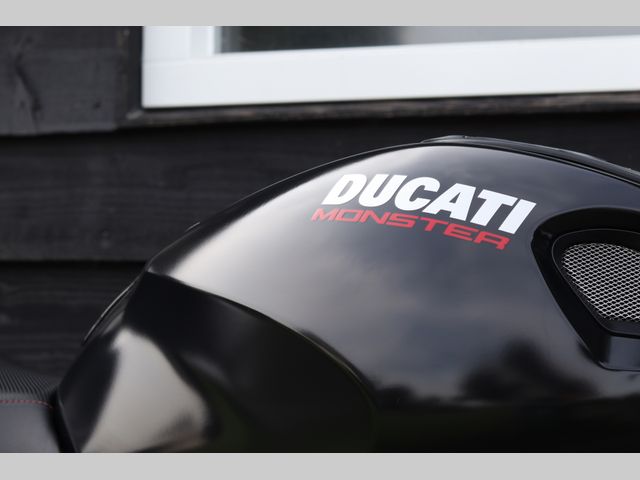 ducati - 796-monster