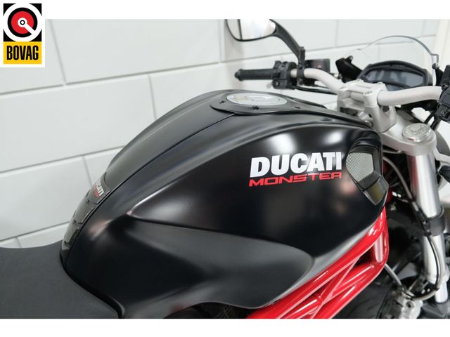 ducati - 796-monster