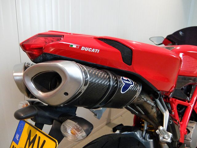 ducati - 848