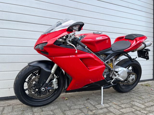 ducati - 848