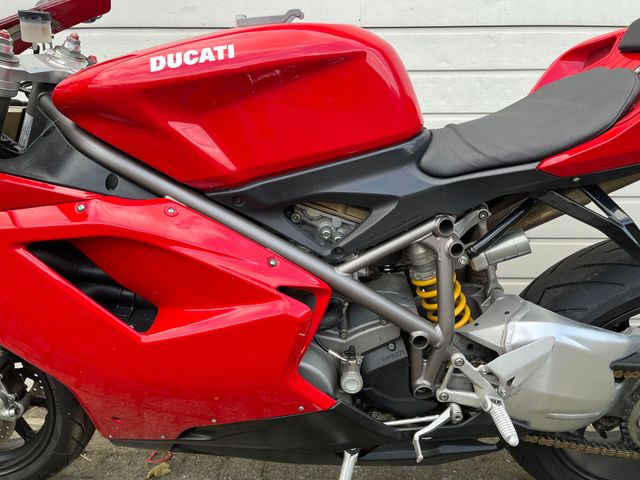 ducati - 848