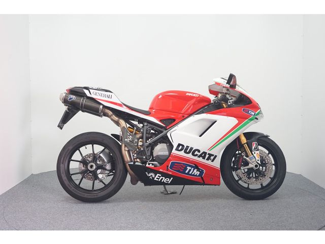 ducati - 848