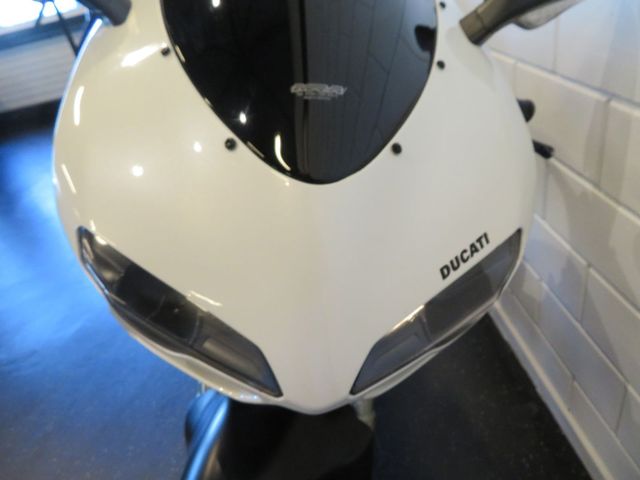 ducati - 848