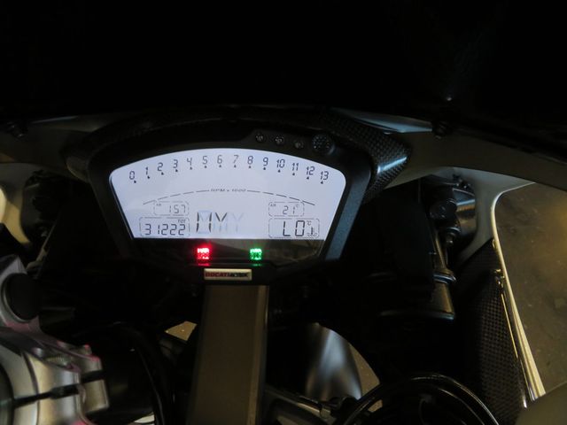 ducati - 848