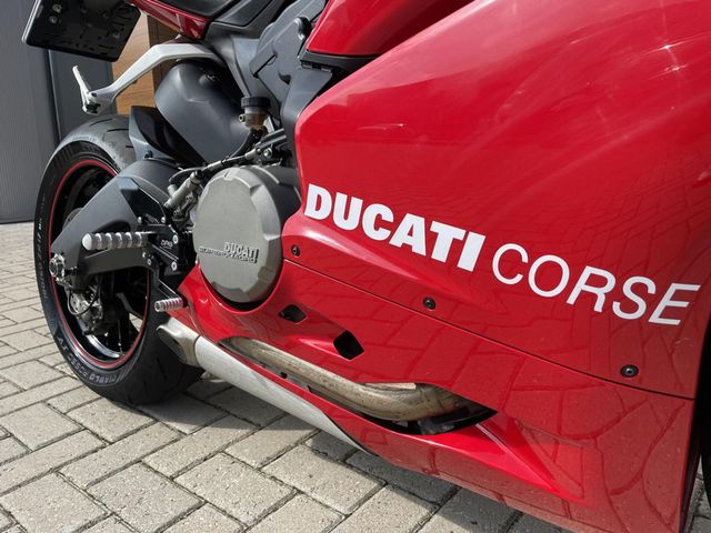 ducati - 899-panigale