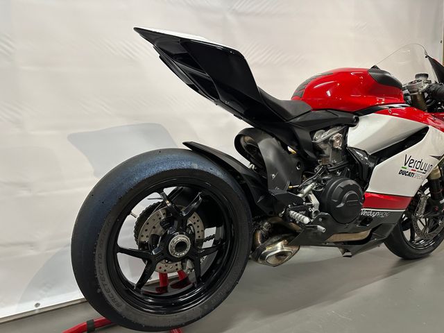 ducati - 899-panigale