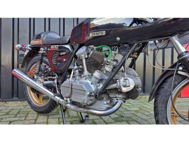 ducati - 900-ss