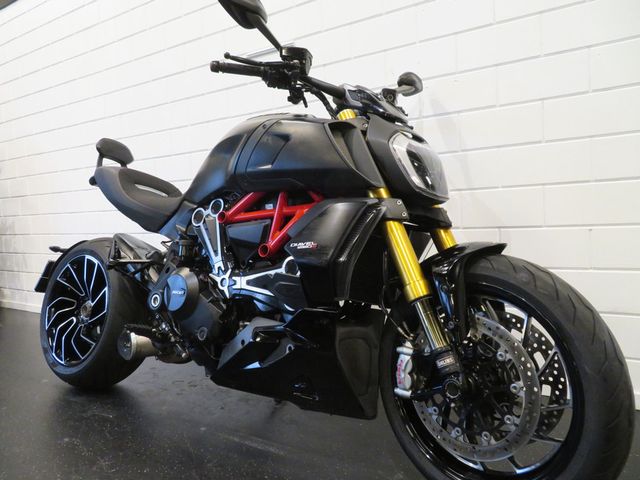 ducati - diavel-1260-s