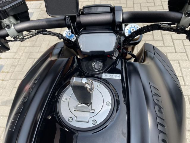 ducati - diavel-1260-s