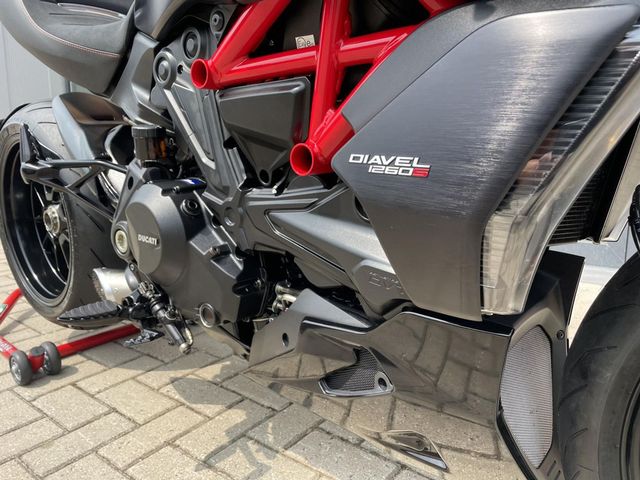 ducati - diavel-1260-s