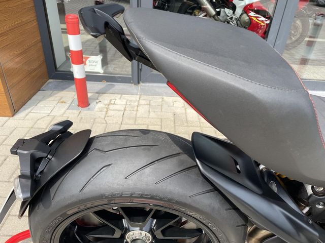 ducati - diavel-1260-s