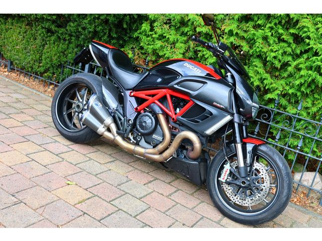 ducati - diavel