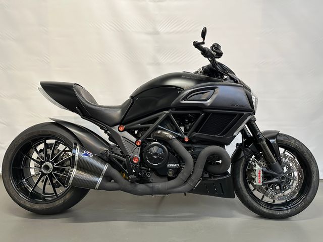 ducati - diavel