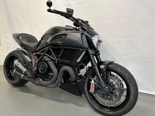 ducati - diavel