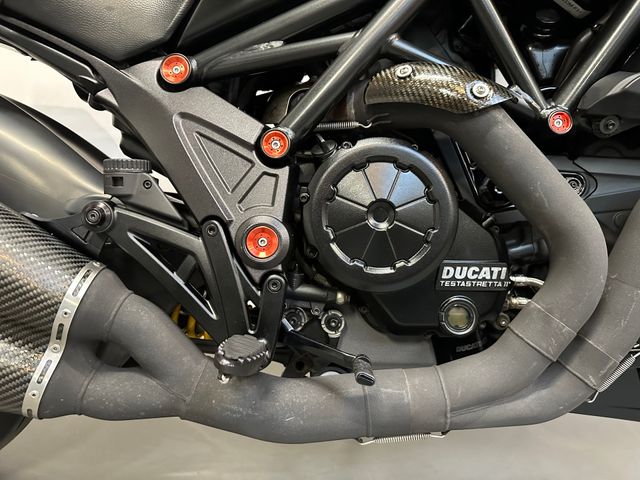 ducati - diavel