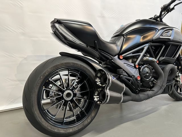 ducati - diavel