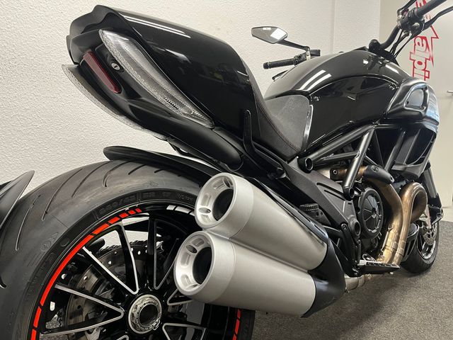 ducati - diavel