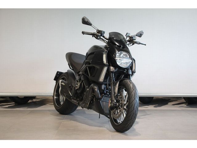 ducati - diavel