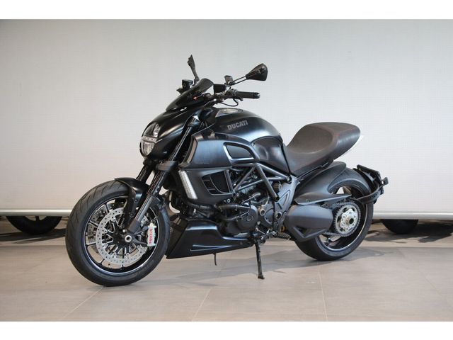 ducati - diavel