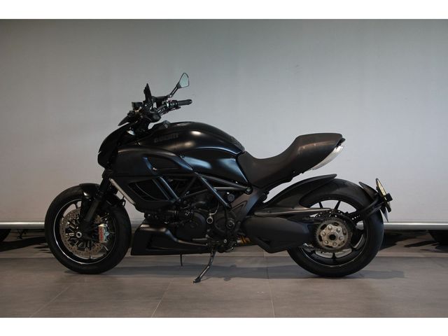 ducati - diavel