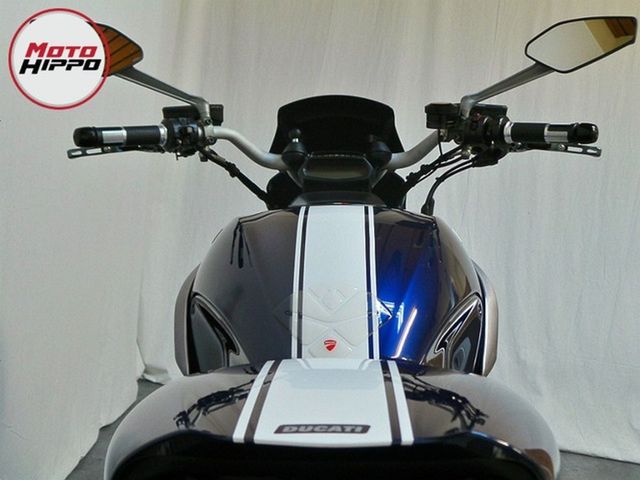 ducati - diavel