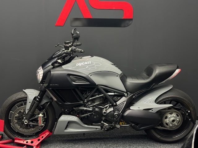 ducati - diavel