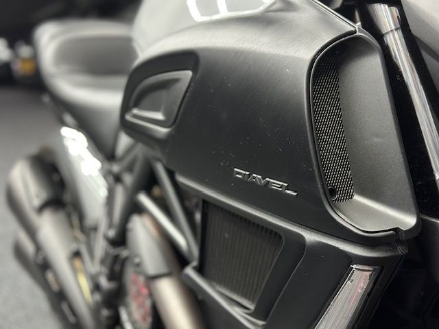 ducati - diavel