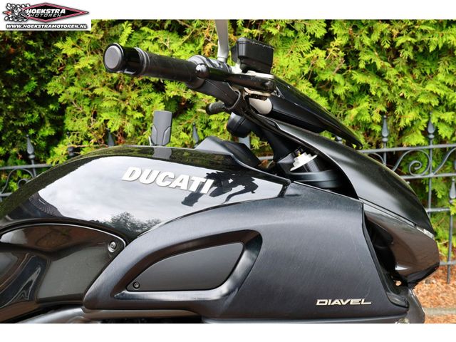 ducati - diavel