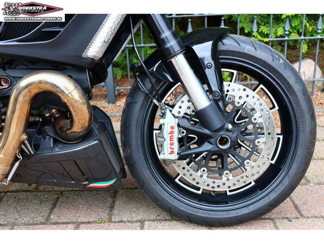ducati - diavel