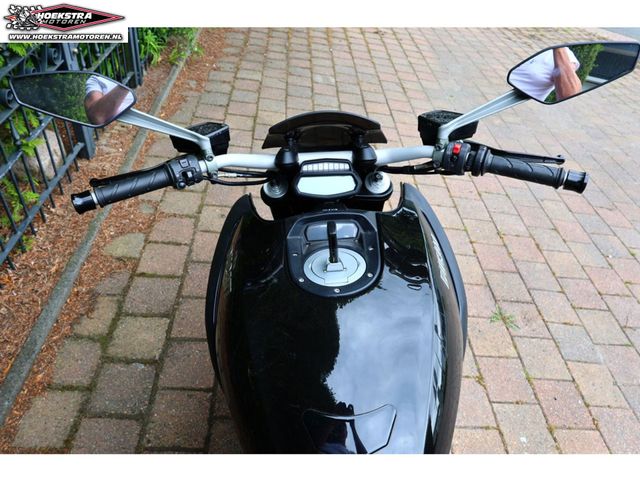 ducati - diavel