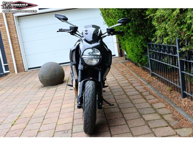 ducati - diavel