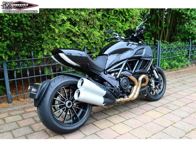 ducati - diavel