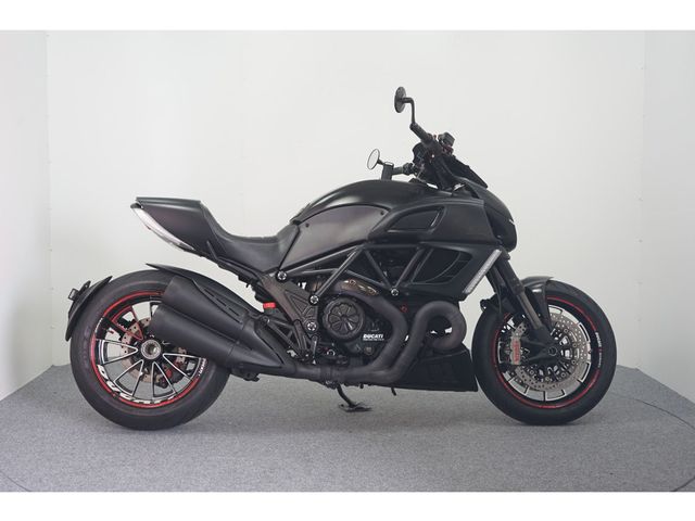 ducati - diavel-amg